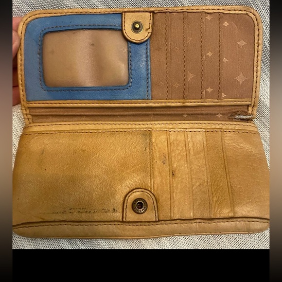 💥💥VINTAGE FOSSIL WALLET💥💥 - Picture 2 of 7